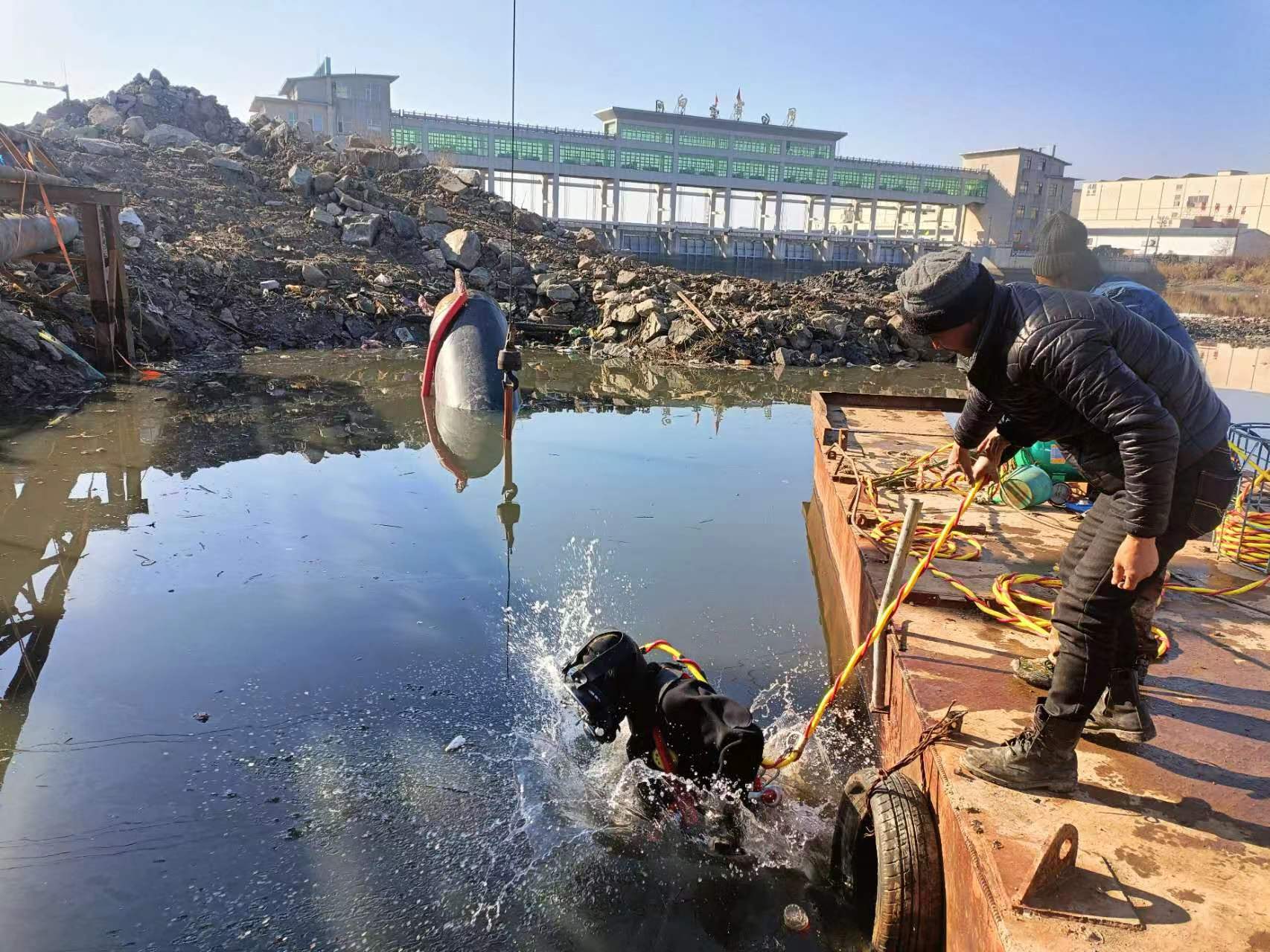 1702360258651415.jpg 4f51377a76515b5cb2e4c22b81cd57f.jpg